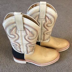 Roper cowgirl boots size 8.5.